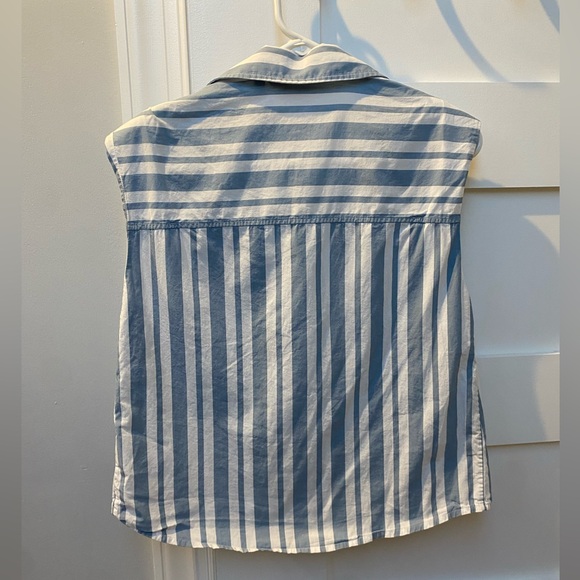 Stockholm Atelier & other stories blue and white sleeveless collar blouse - Picture 5 of 7